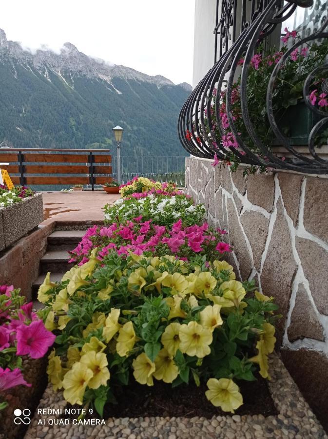 Hotel Millefiori Vigo di Fassa Bagian luar foto