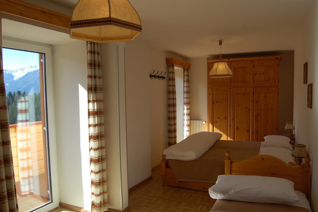 Hotel Millefiori Vigo di Fassa Ruang foto